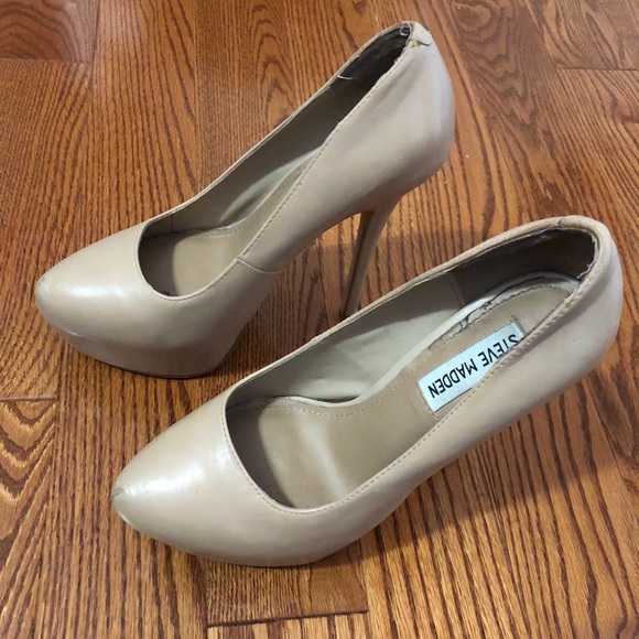 Steve Madden nude platform heels - Picture 3 of 4